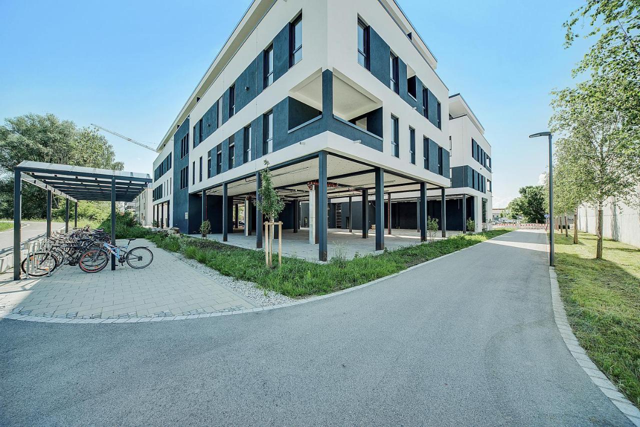 BRIGHT: Rosenheim Aicherpark Exterior foto
